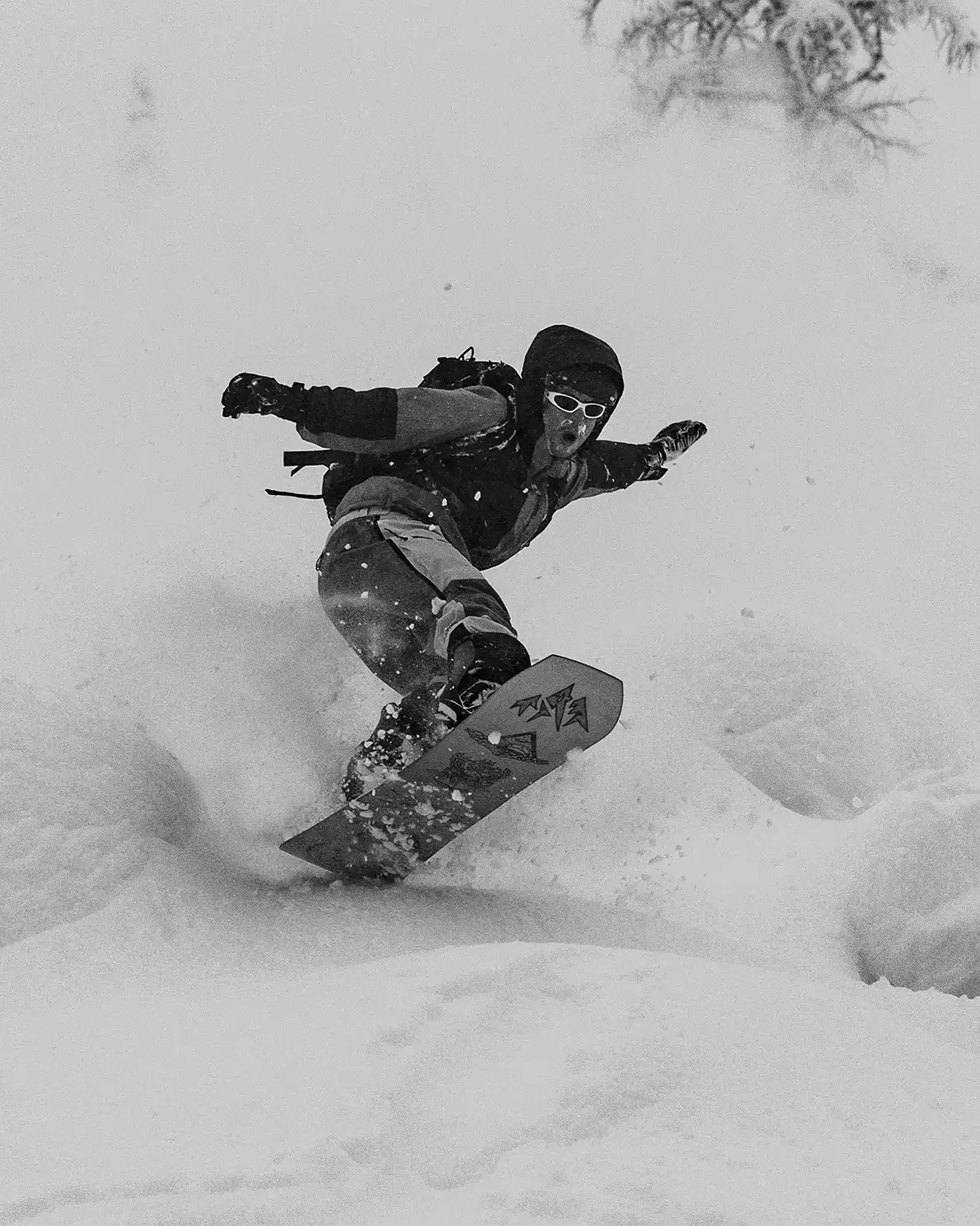 Men's MTN Surf Recycled Shell Jacket 2025 - Image 4